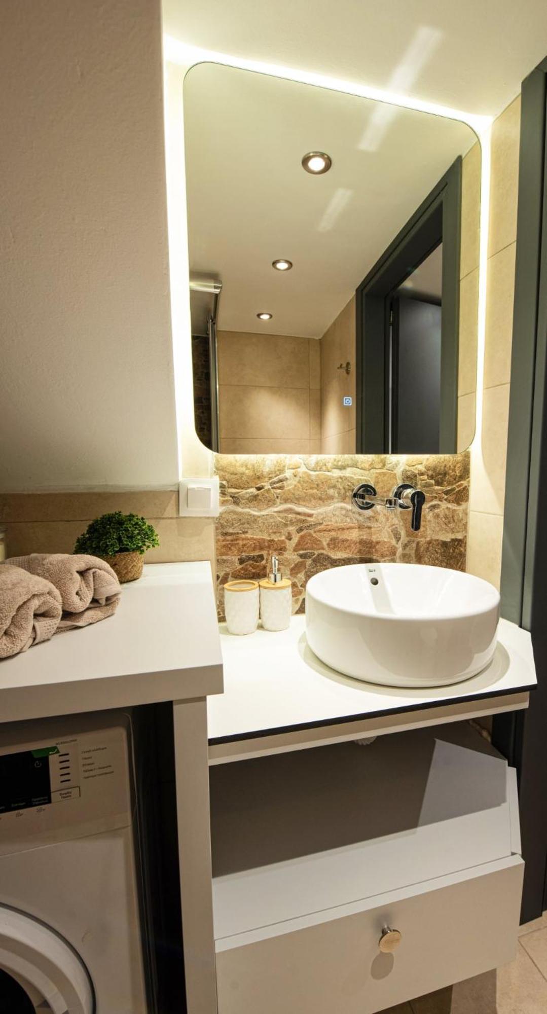 Namaste Lofts Near Seaside * Saloniki